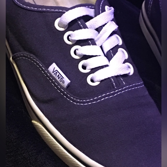VANS - Picture 5 of 6